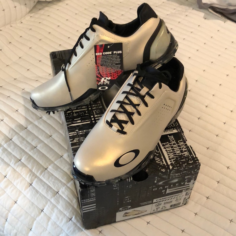 Oakley Carbonpro golf shoes